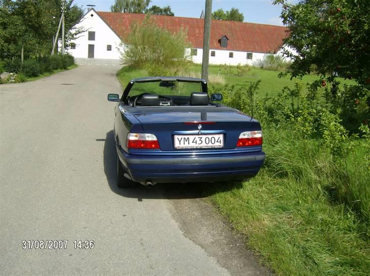 BMW 318i Cabriolet "SOLGT" billede 5