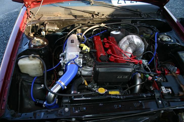 Toyota Corolla GTT Coupé AE86 - De Nye Trykrør billede 9