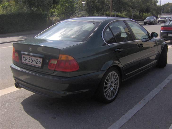 BMW 328i. SOLGT.      billede 3