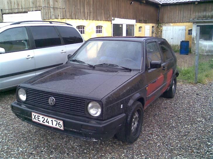 VW Golf 2 *SOLGT* - Nu er Bulen Væk og den har Fået Noget Grunner !  billede 2
