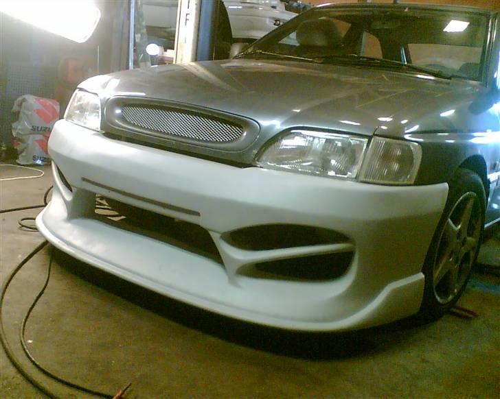 Ford Escort Skrottet billede 10