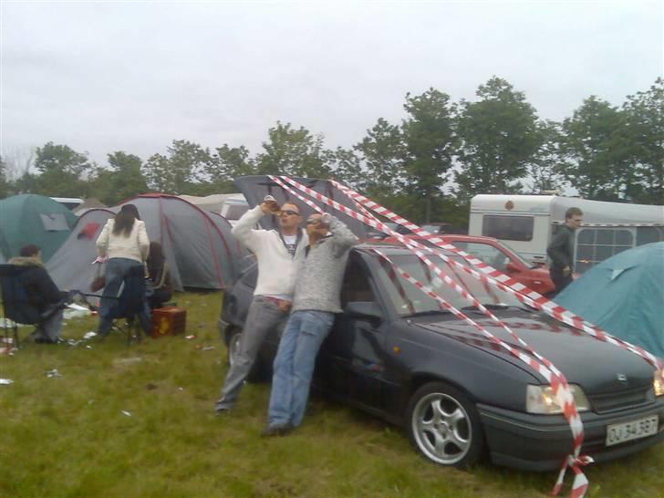 Opel vectra 2,0 gt #DØD# - min gl. kadett 1,6 i life DØD  billede 8