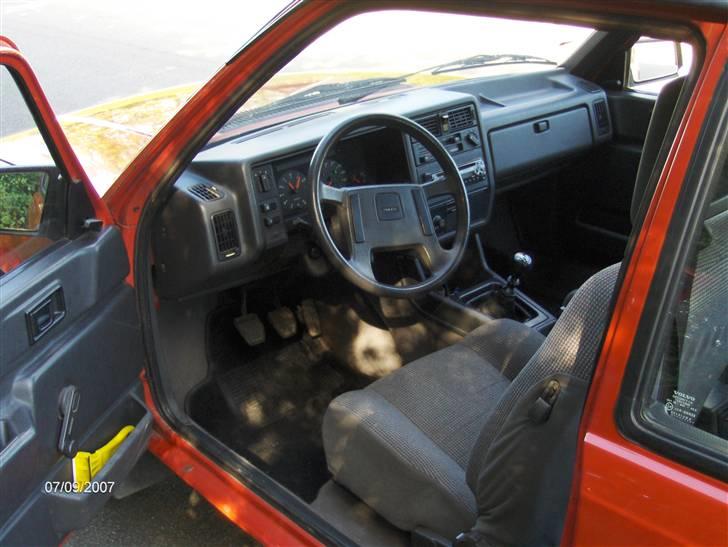 Volvo 340 DL *Solgt* og Død - kabinen billede 11
