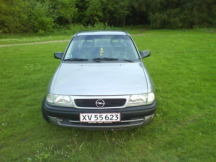 Opel Astra f gls billede 4