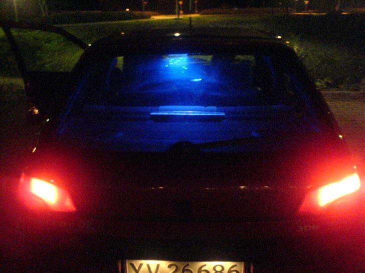 Peugeot 306 1,6 profil (Solgt) - ja, det er min dejlige peugeot 306  billede 1