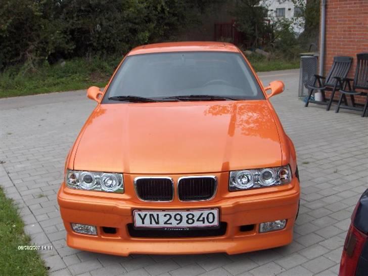 BMW 325i solgt billede 1