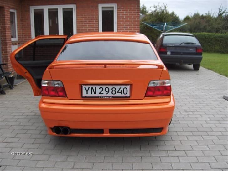 BMW 325i solgt billede 4