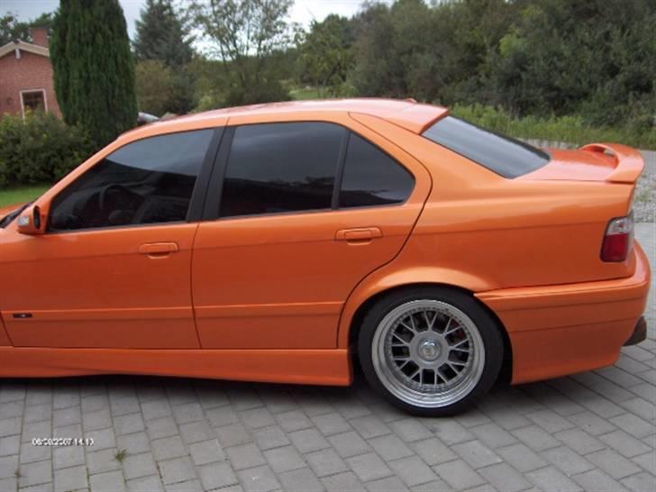 BMW 325i solgt billede 5