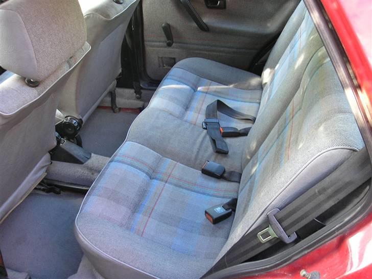 VW Golf 2 Manhattan - Morfra bagsæder, men der er go plads alligevel billede 7