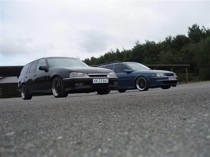 Opel omega a 3,0 24v!  - her ses den sannen med dennis j`s fine vectra.  billede 7