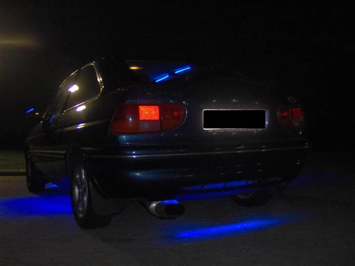 Ford Escort CLX *SOLGT* billede 1