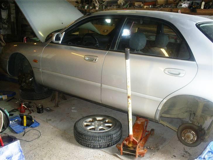 Mazda 626 LX sedan (tot.skadet) - Ved at være klar til syn..... billede 10