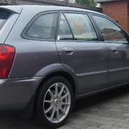 Mazda 323F BJ