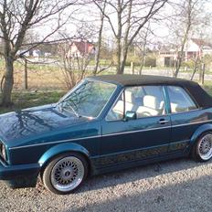 VW GOLF1 Cabriolet 16V TURBO