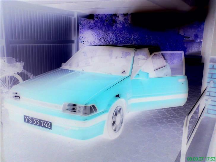 Toyota Corolla - Damen der lige ville ha´ et "funny" pic.. :P billede 10