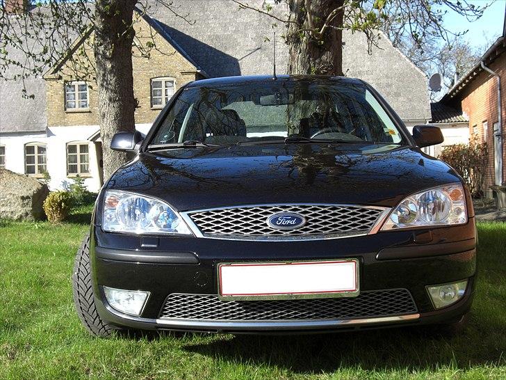 Ford Mondeo Trend+ 2,5 V6 billede 1