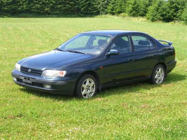 Toyota Carina E 2.0 SLI billede 1