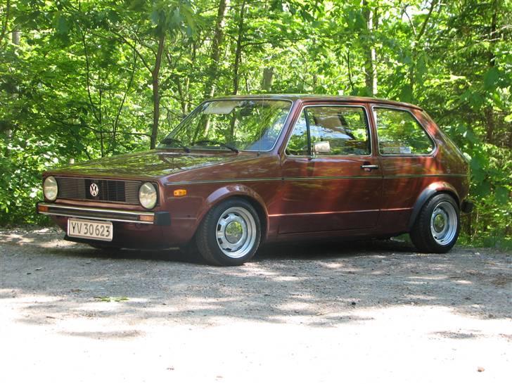 VW Golf 1 Restocall - 1´eren i den store Svenske Skov, her ser den ellers meget godt ud billede 12