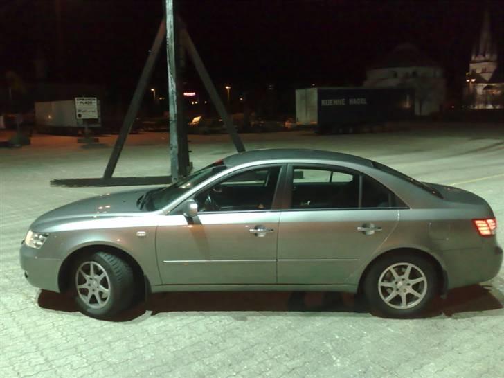 Hyundai Sonata CRDI GLS Motor DØD RIP - DOTZ Forever LOL tja de originale Hyundai fælge var da pænere, men har kun 1stk. tilbage billede 8