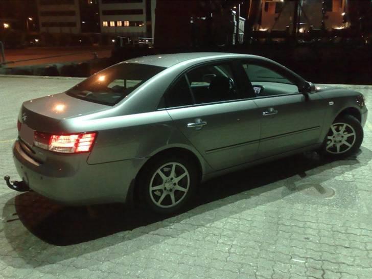 Hyundai Sonata CRDI GLS Motor DØD RIP - Vinteralu med Michelin Alpin hentet brugt på fyn for 3K !! 6.5 mm gummi tilbage jo jo heldig er man vel billede 9