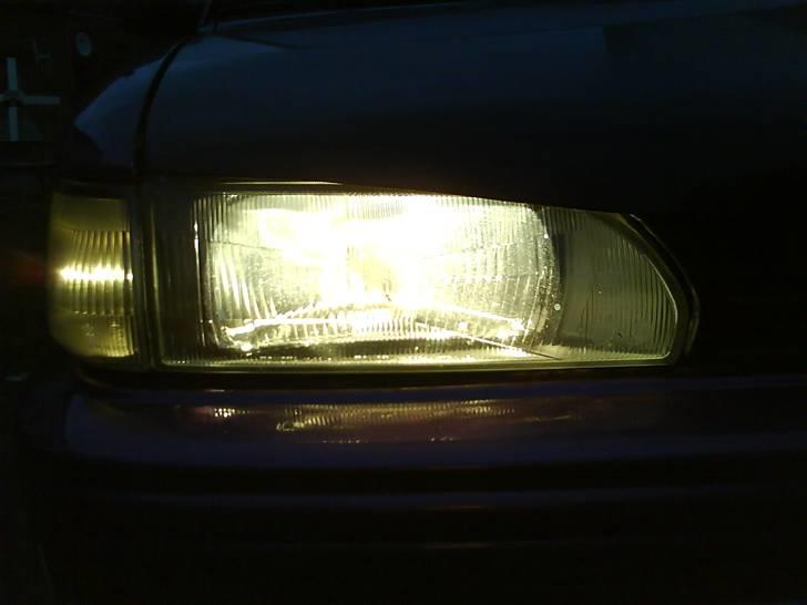 Toyota Corolla 1.3 #TOTALSKADET# - Lidt øjenskygge.. :P billede 11