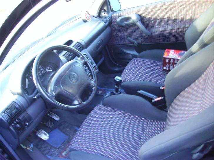 Opel Corsa 1,4 NZ-Sport Solgt! billede 8