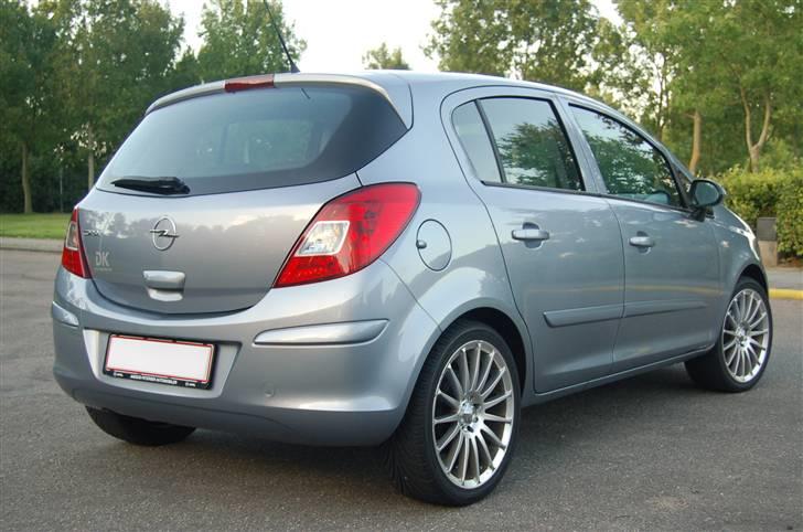 Opel Corsa D *SOLGT* - Bagenden :) billede 8