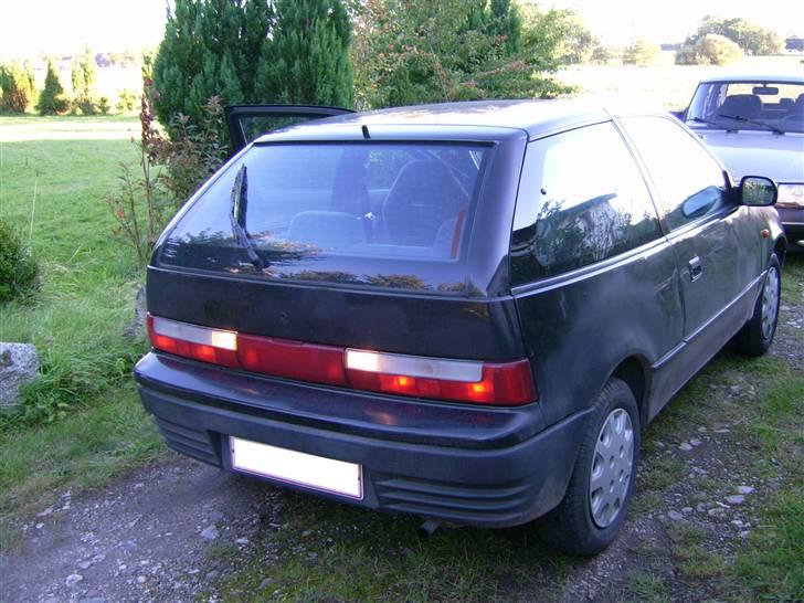 Suzuki Swift 1.3 *SOLGT* billede 2