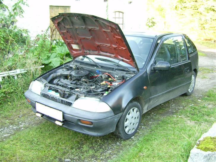 Suzuki Swift 1.3 *SOLGT* billede 5