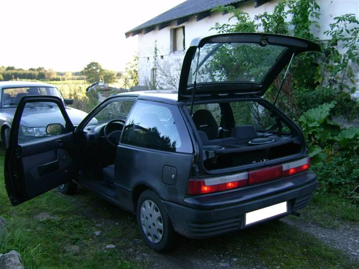 Suzuki Swift 1.3 *SOLGT* billede 15