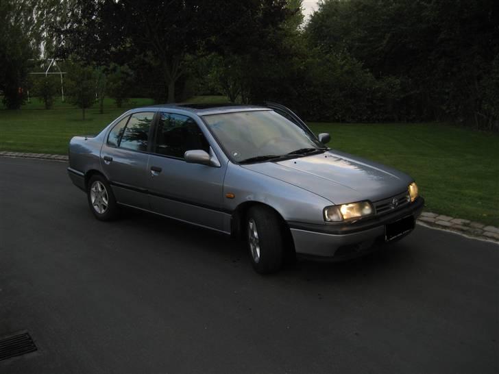 Nissan Primera 2.0 SLX billede 1