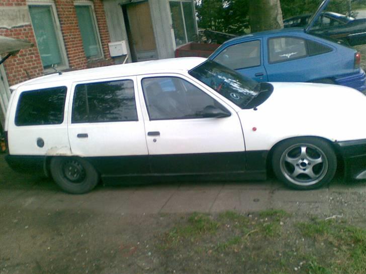 Opel kadett st car billede 15