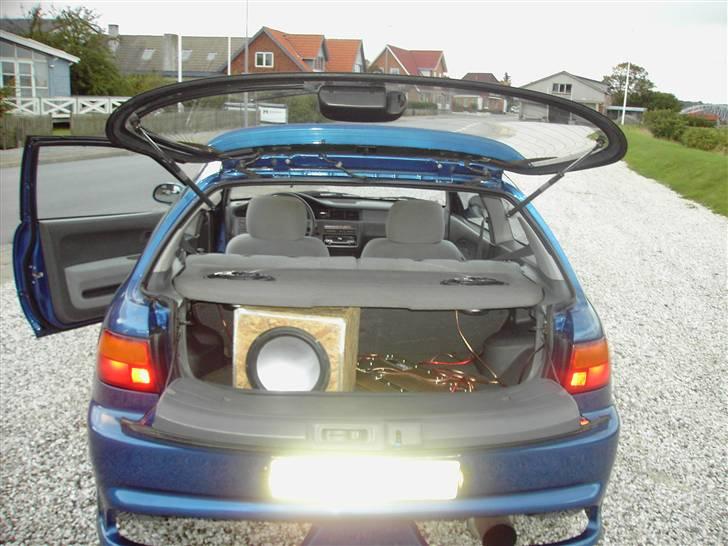 Honda Civic 1,5  *Bolch Blue* - Et lille kig i mit rodede anlæg :o) billede 16