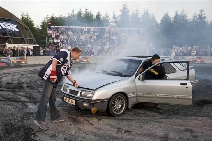 Ford sierra XR4I (SOLGT) - Sådan så den ud INDEN vi begyndte at lave noget ved den... billede 12