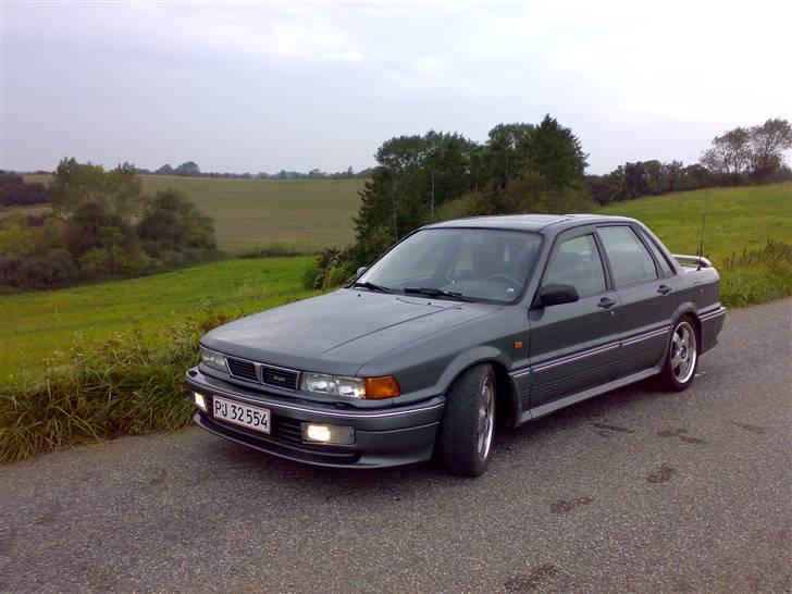 Mitsubishi Galant  4x4 Dynamic 4  billede 1