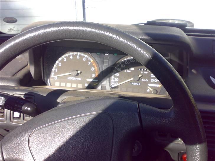 Mitsubishi Galant  4x4 Dynamic 4  billede 5