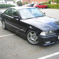 BMW 320 i Coupe SOLGT!!! :(