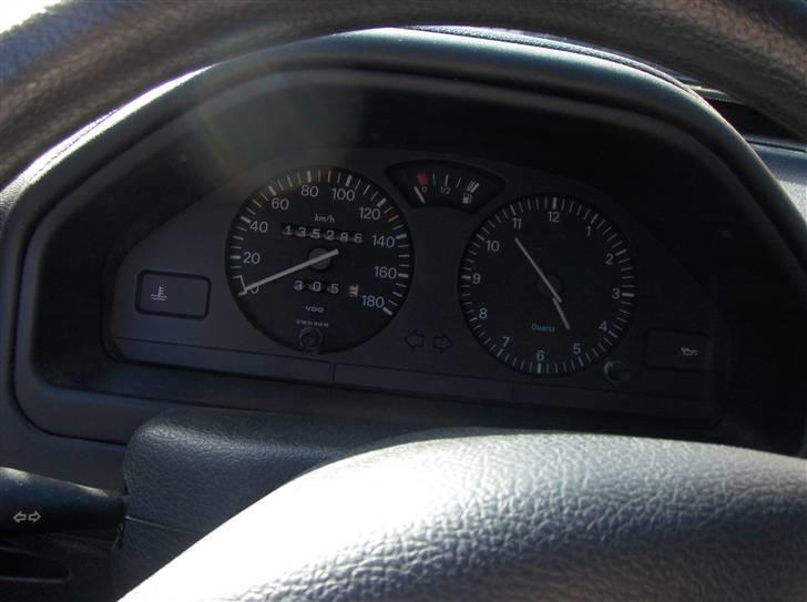 Peugeot 106 SOLGT billede 4