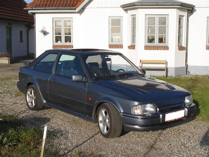 Ford Escort RS Turbo(solgt) billede 1