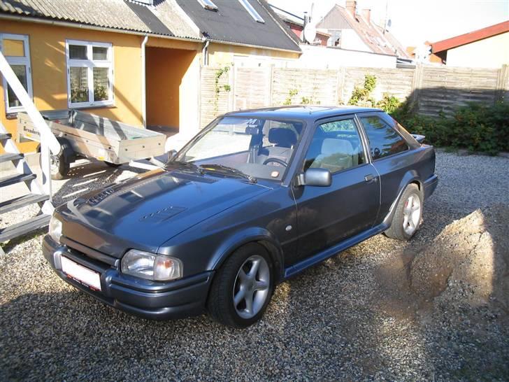 Ford Escort RS Turbo(solgt) billede 2