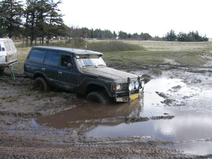 Toyota Landcruiser Hj60 SOLGT billede 1