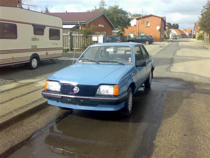 Opel ascona 1,6s sedan billede 16