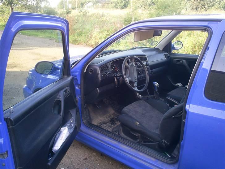 VW Golf 3 1,9 TDI - SOLGT billede 3