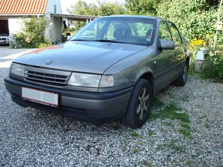 Opel Vectra A 2,0 8v (SOLGT) billede 1