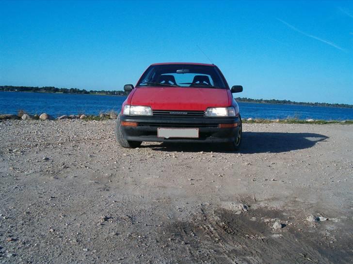 Daihatsu Charade 1.6 Gokart SOLGT - Pærene er skiftet til Philips Bluevision - det giver meget bedre lys i hele feltet. billede 5