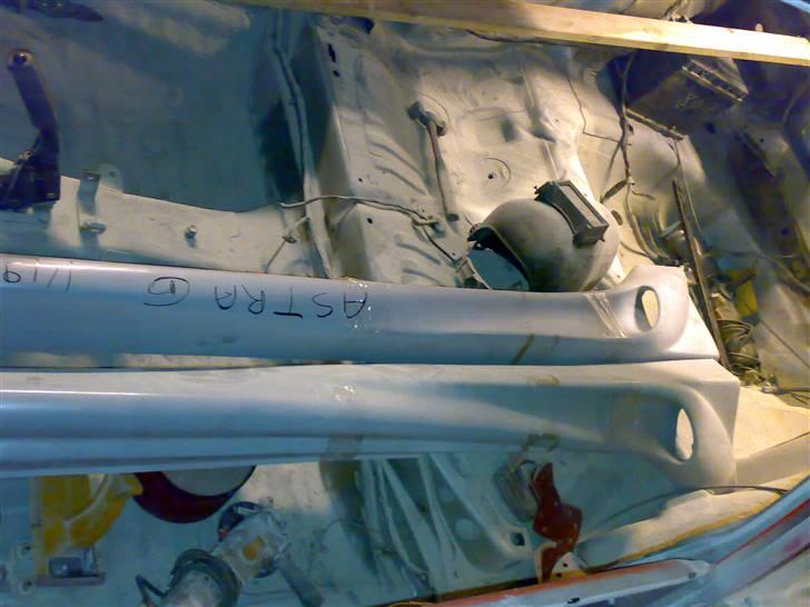 Toyota AE82 GT (PROJEKT) - Fede side skørter, skal tilpasses da de oprendeligt passer på Astra billede 18