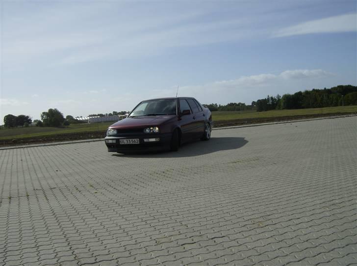 VW Vento Solgt! billede 3