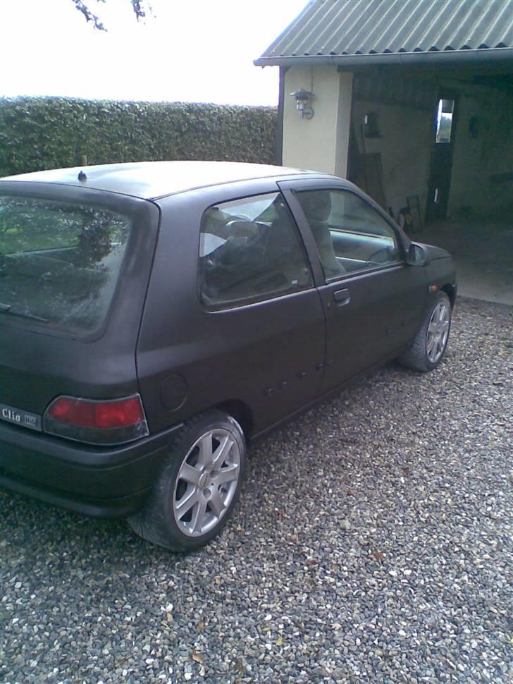 Renault Clio RT 1,4 SOLGT! billede 2