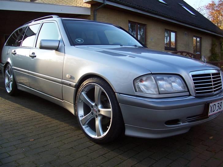Mercedes Benz C250 TD ST.CAR AUT. billede 2