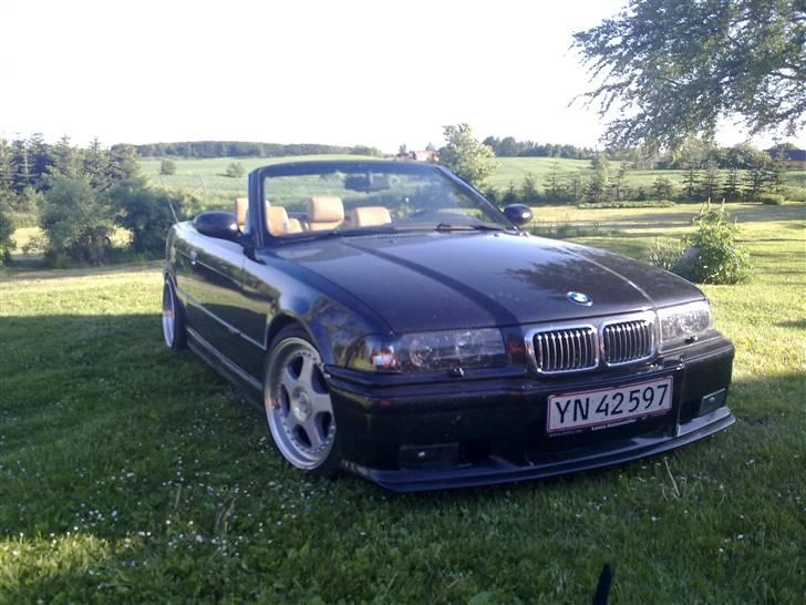 BMW E36 cabirolet  SOLGT billede 4